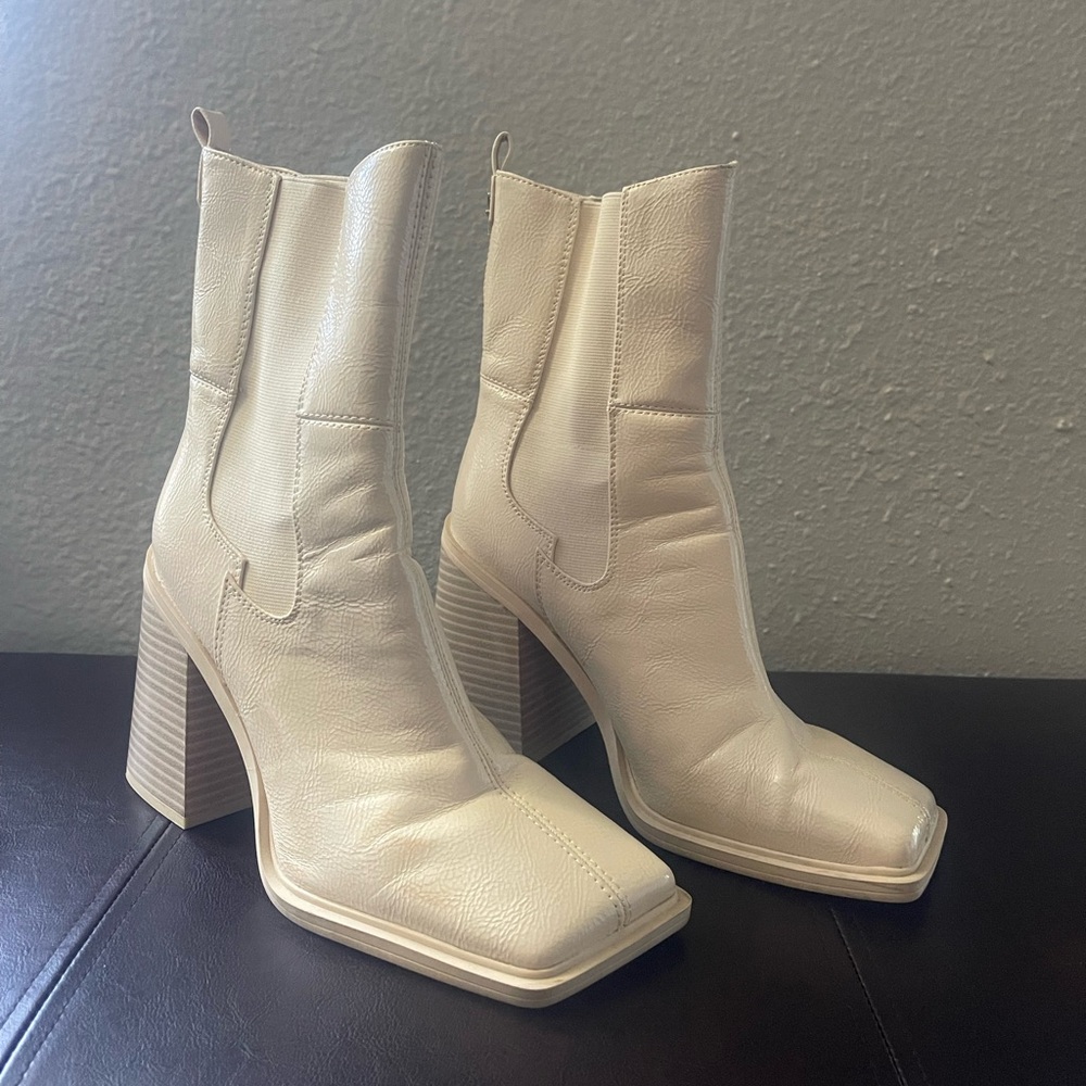 Circus by Sam Edelman Cream Heeled Boots